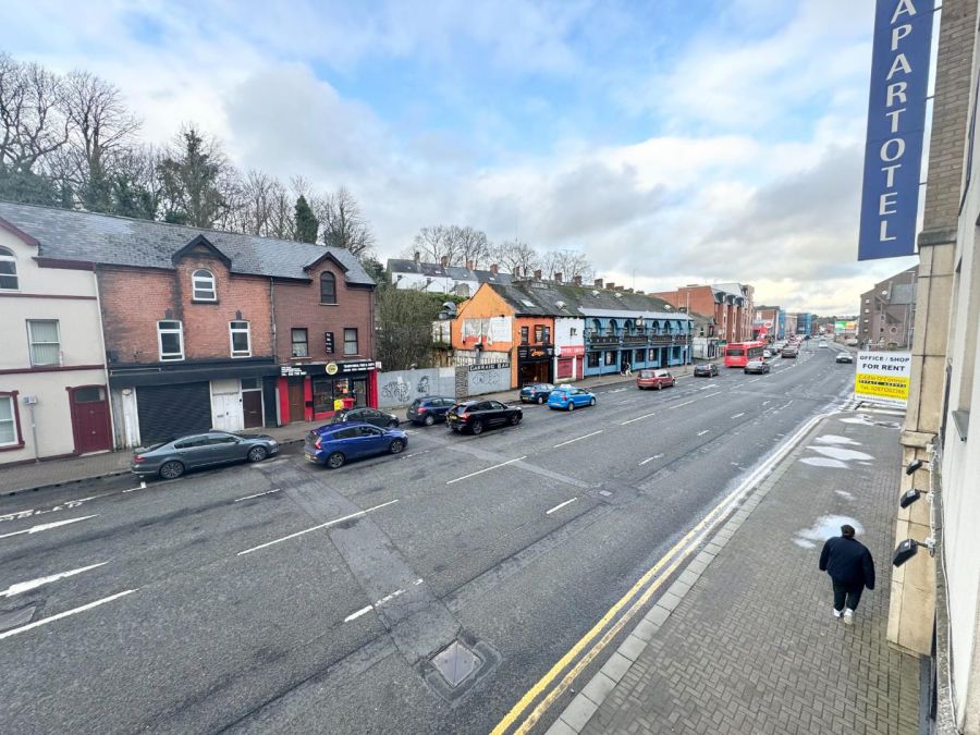 401, College Place Strand Road