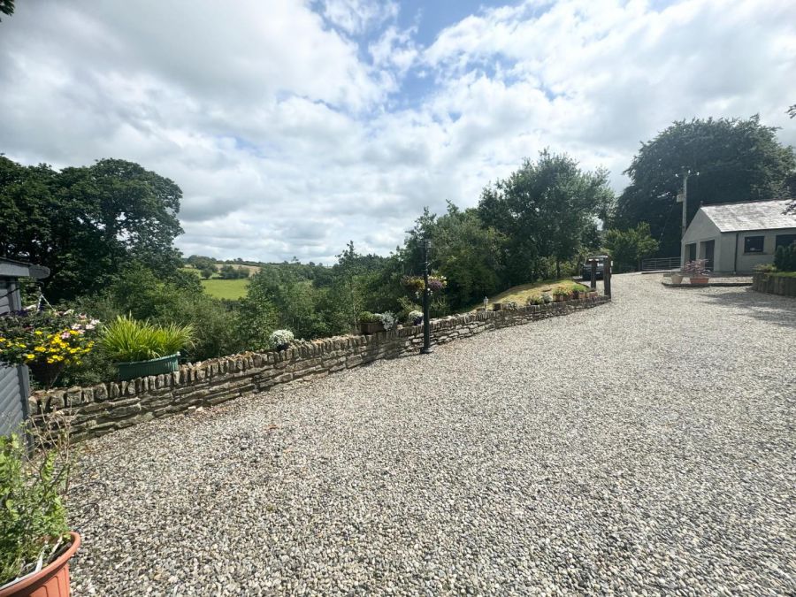 71 Lower Ballyartan Road