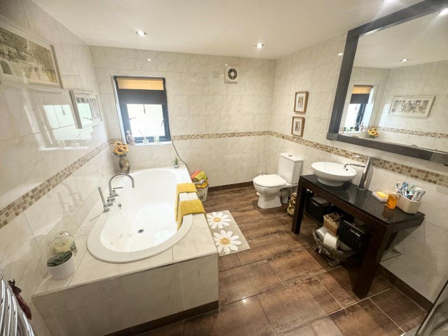 71 Lower Ballyartan Road