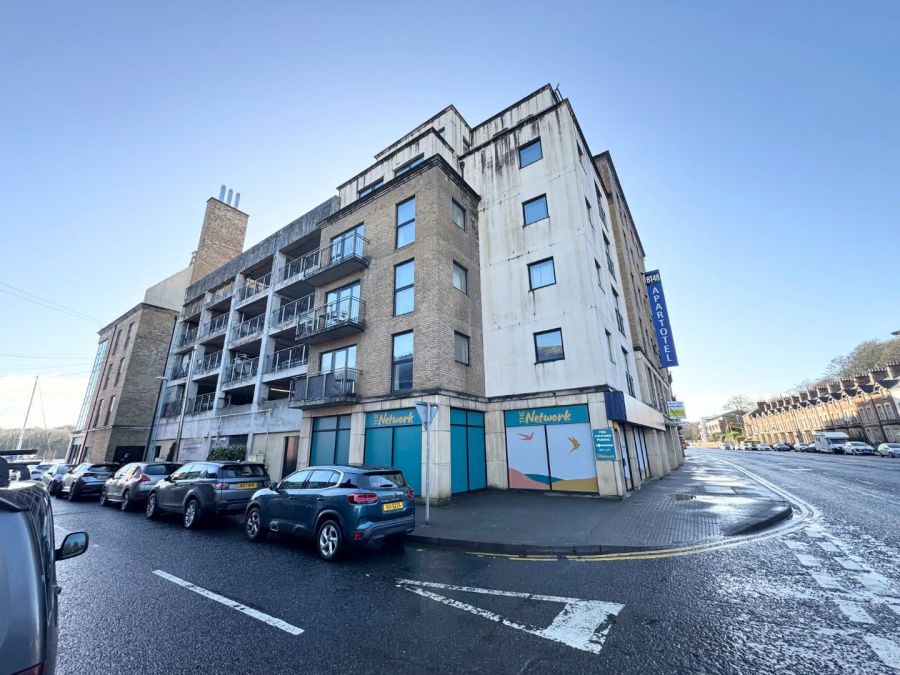 404 College Place, 110 Strand Road