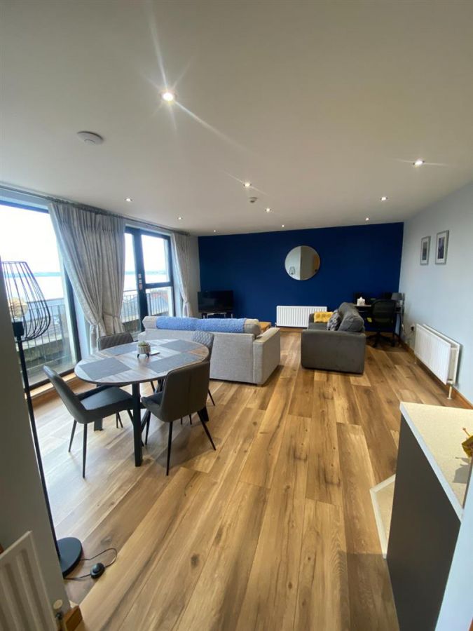 404 College Place, 110 Strand Road