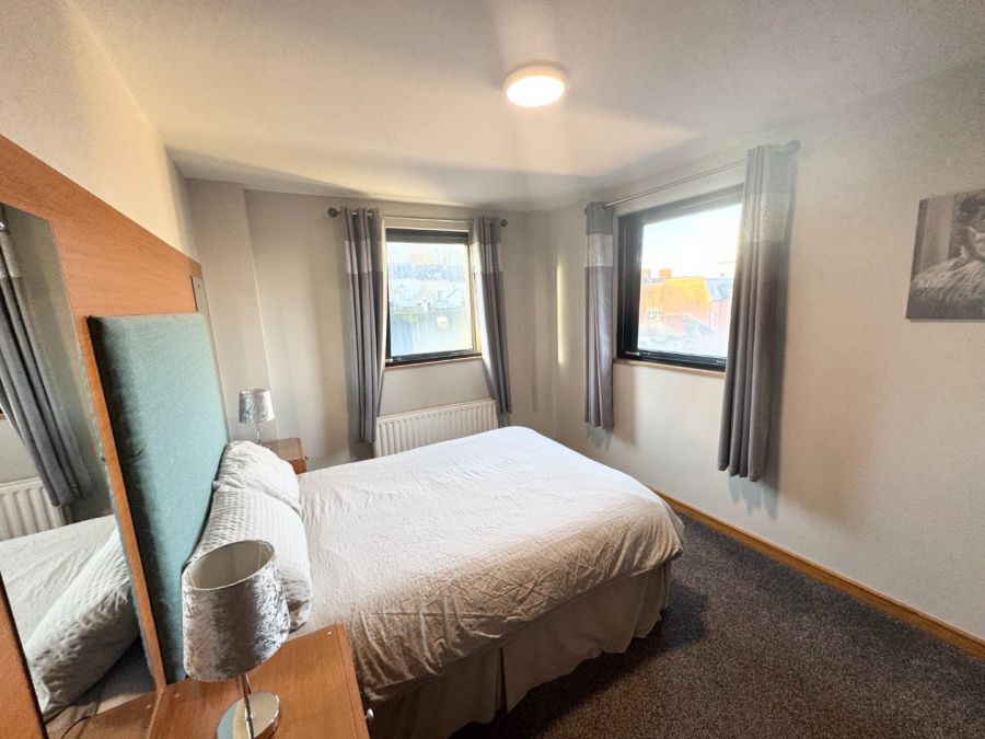 304 College Place, 110 Strand Road