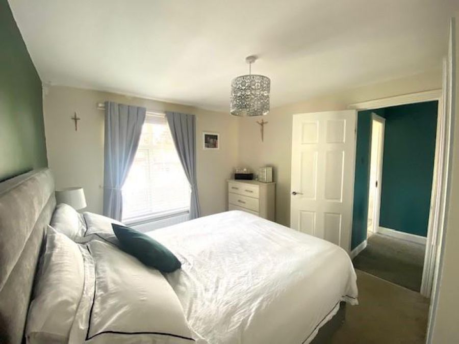 14 Drumlaheen Crescent