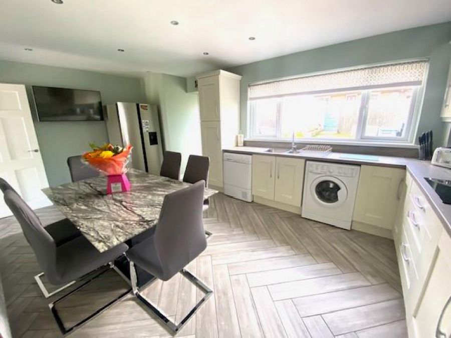 14 Drumlaheen Crescent