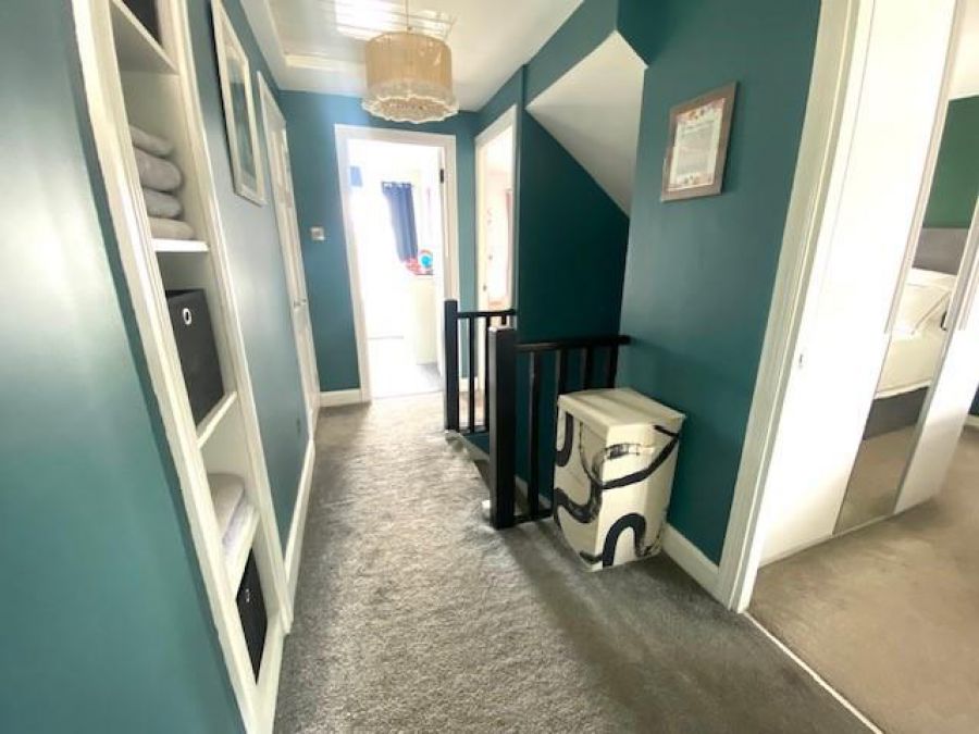 14 Drumlaheen Crescent