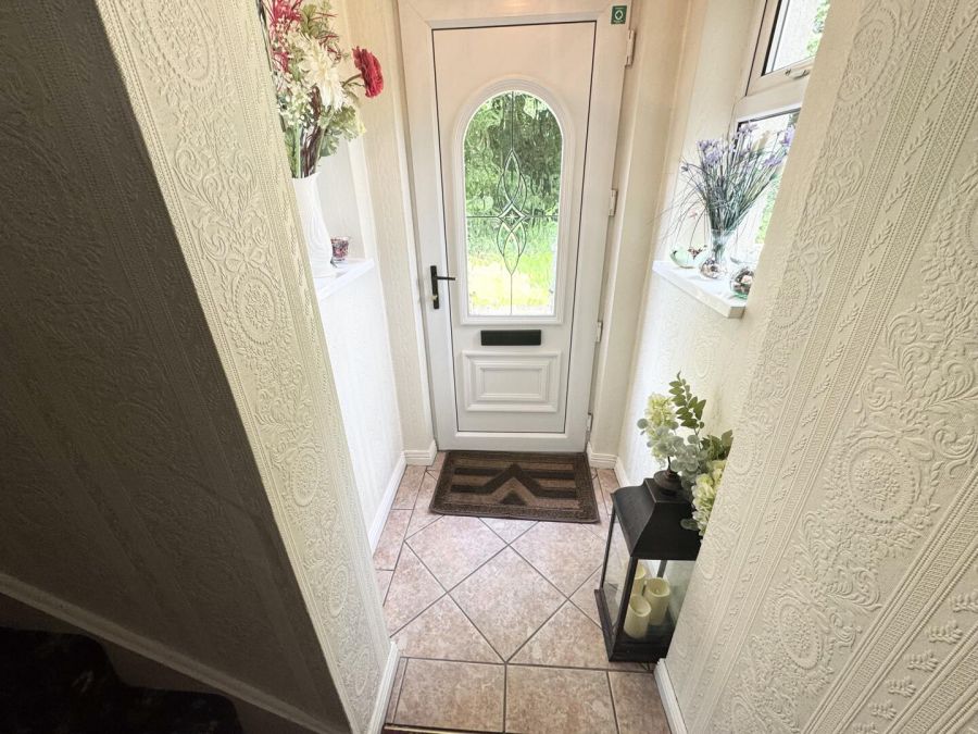 1 Meadow View Crescent