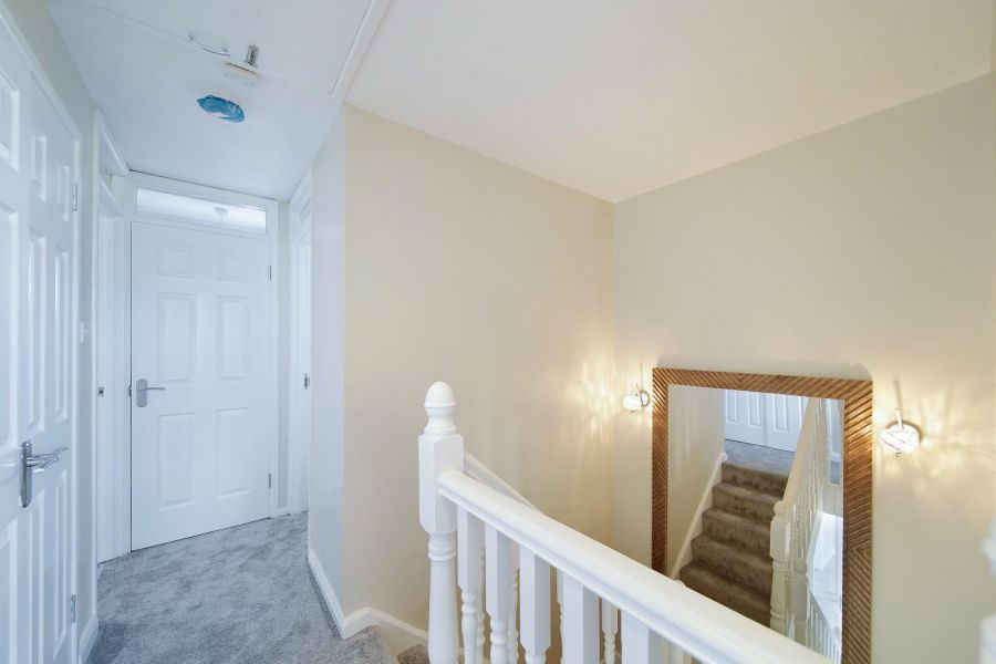 17 Rathmore Crescent