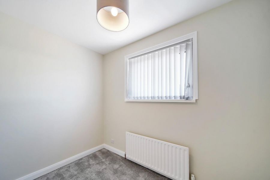 17 Rathmore Crescent