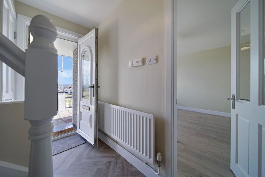 17 Rathmore Crescent