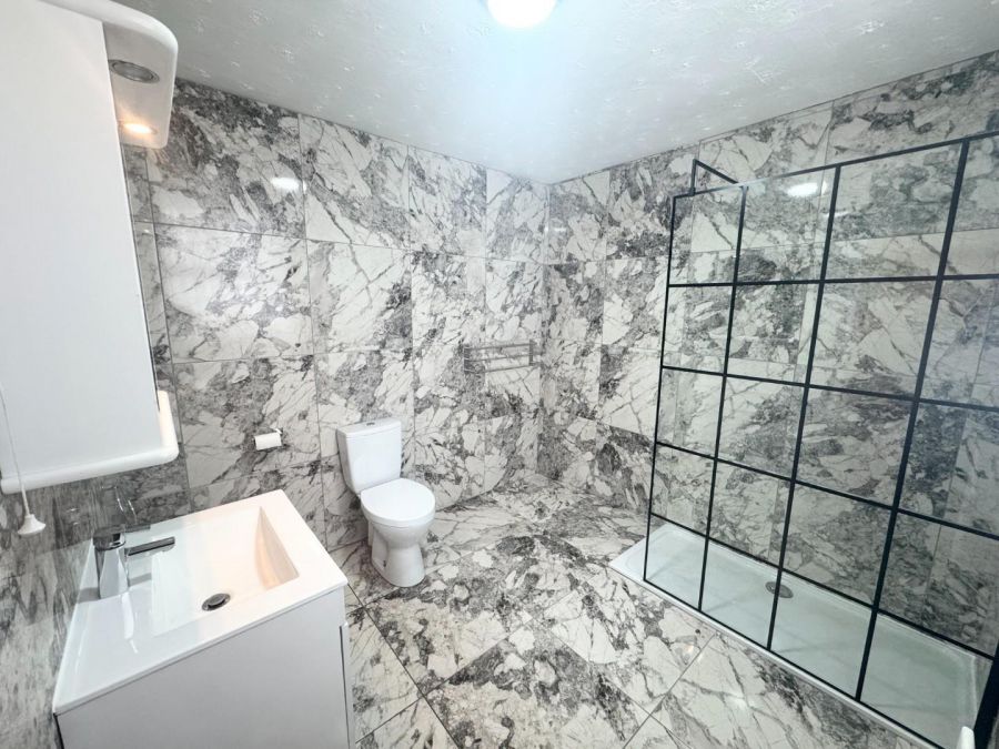 16 Marlborough Terrace