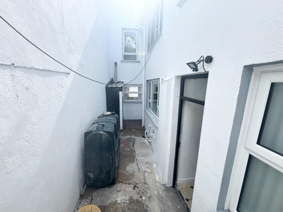 16 Marlborough Terrace