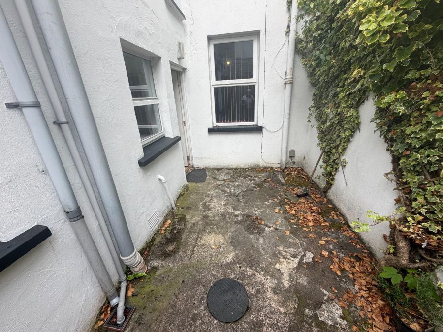 14 Benvarden Avenue