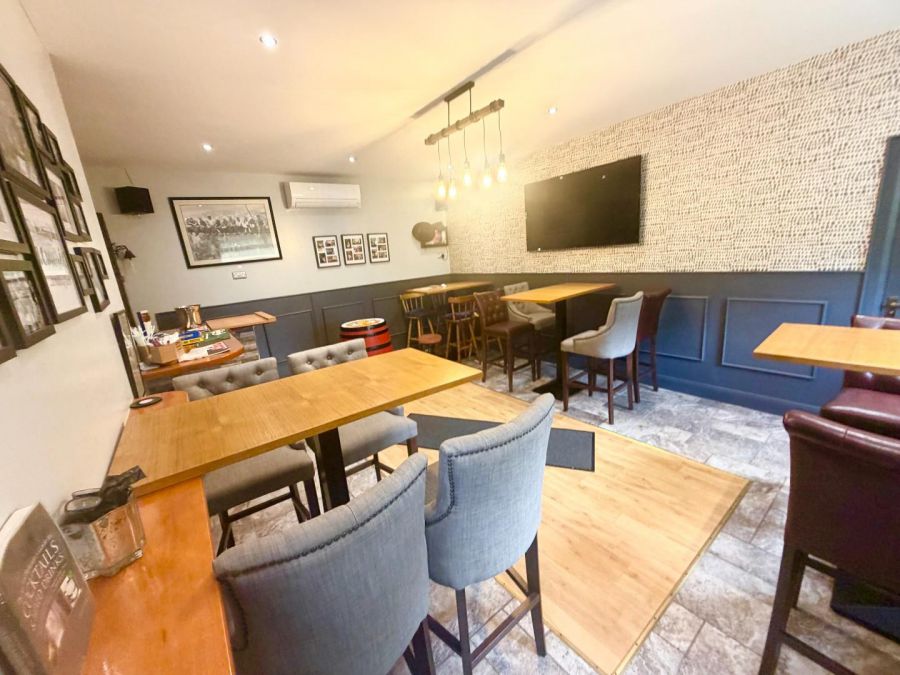 8 Walworth Park