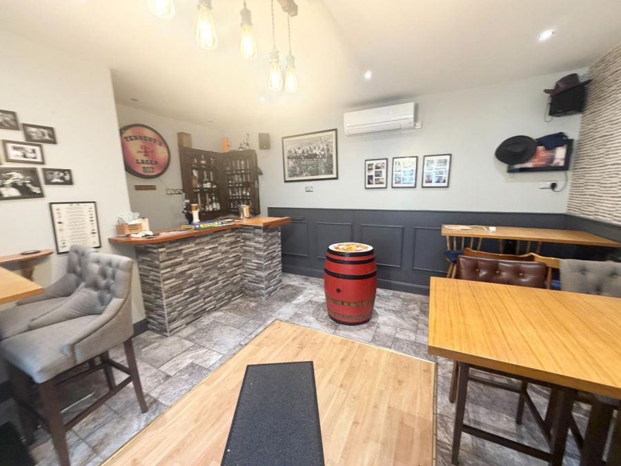 8 Walworth Park