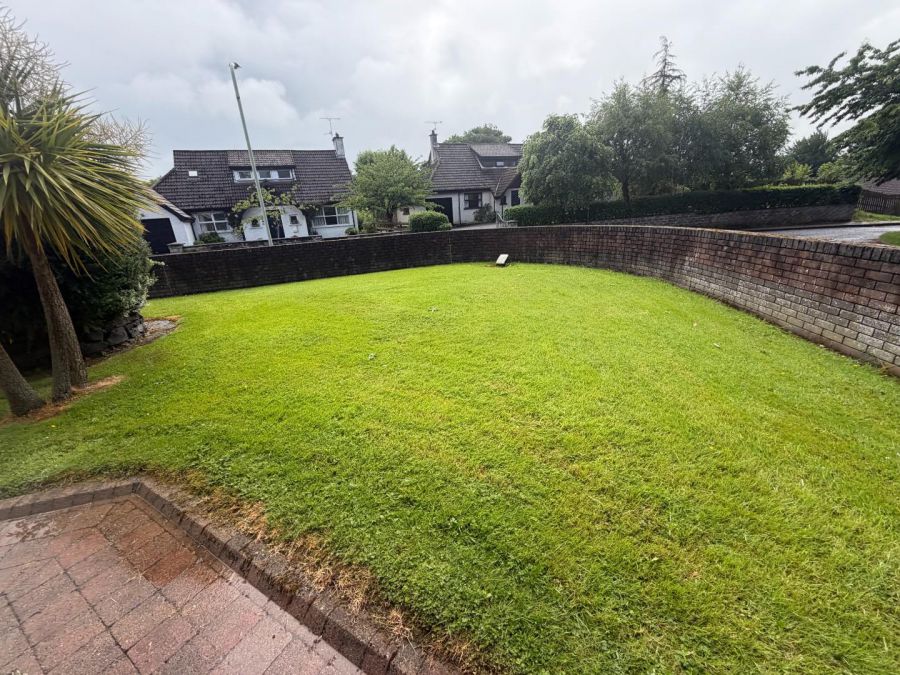 8 Walworth Park