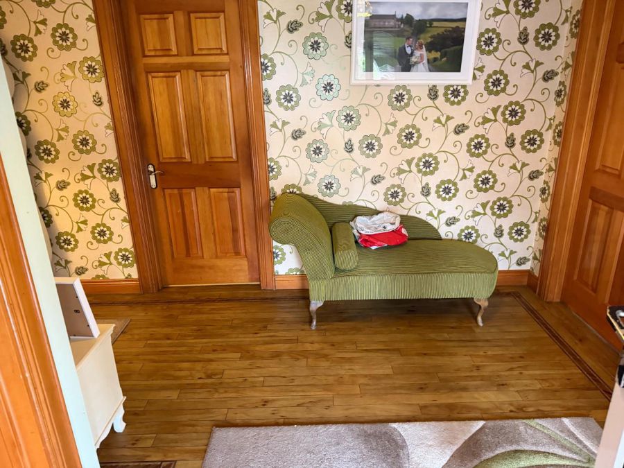 8 Walworth Park