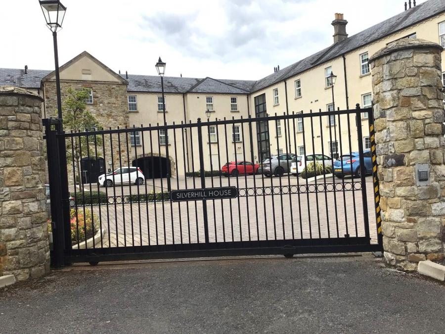 D6 Silver Hill House