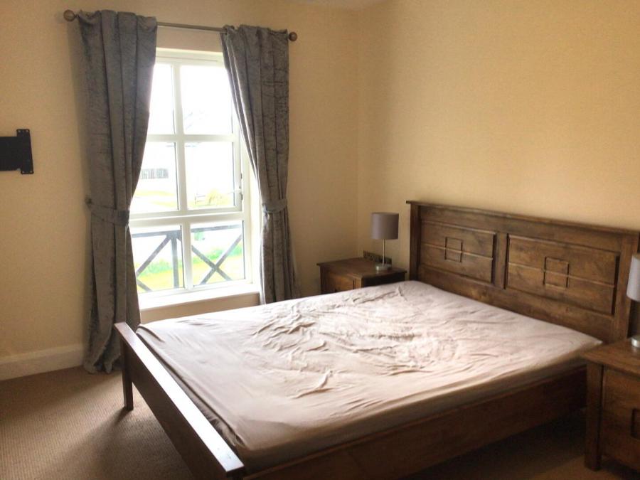 D6 Silver Hill House