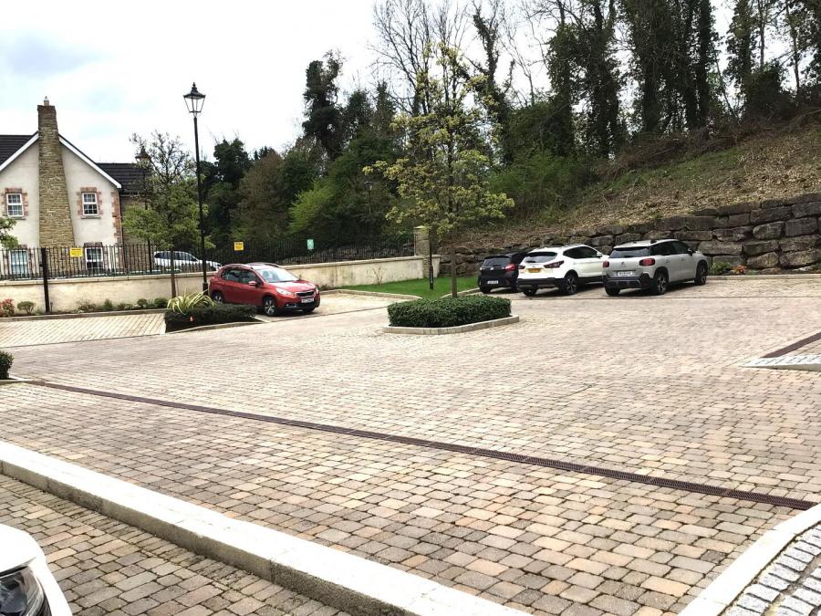 D6 Silver Hill House