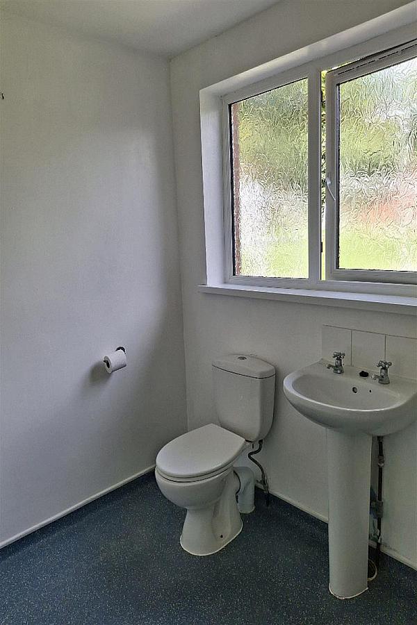11 Beattie Park Central