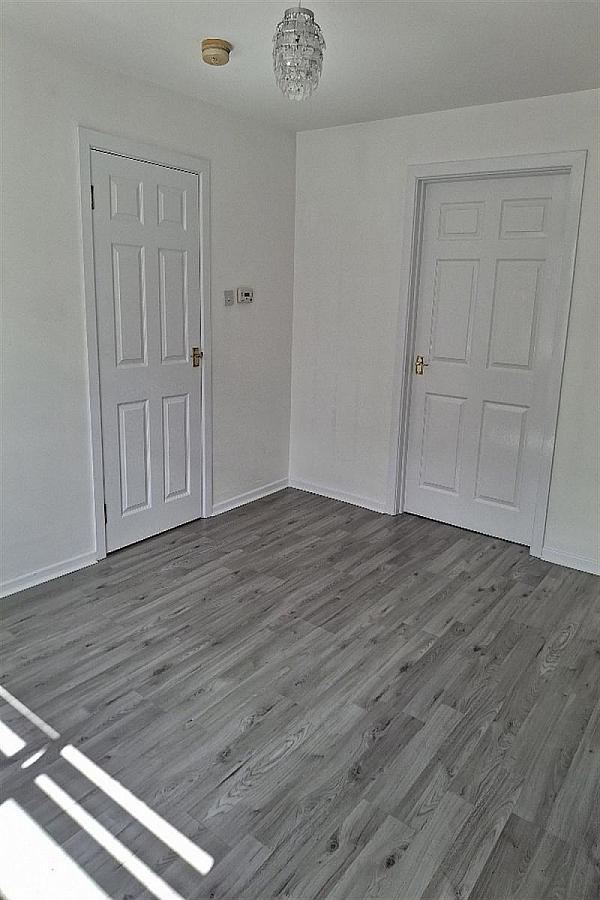 11 Beattie Park Central