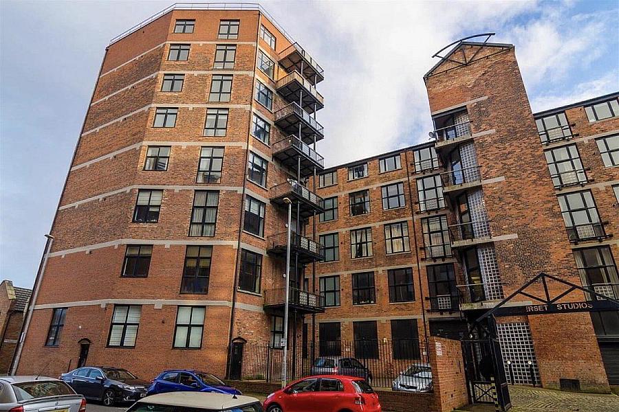 Apartment 406, Somerset Studios