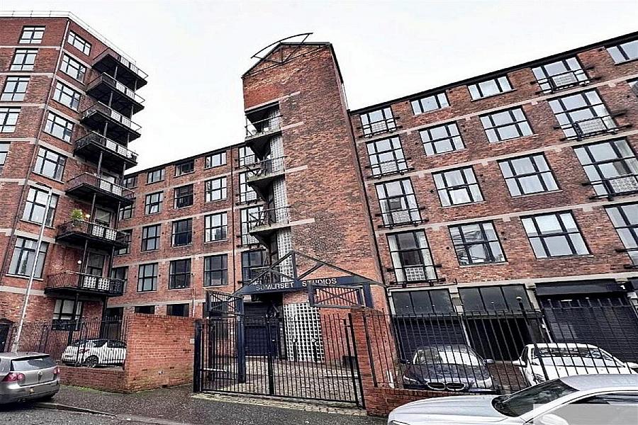 Apartment 406, Somerset Studios