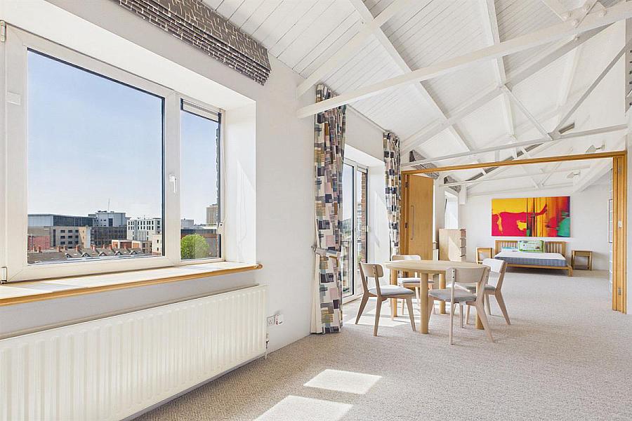Apartment 406, Somerset Studios