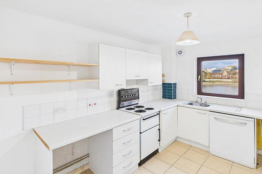 13 Ravenhill Reach Mews