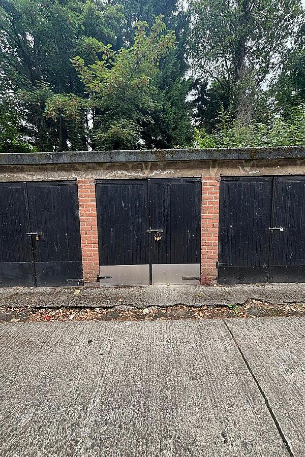 Garage 3A Merville Garden Village