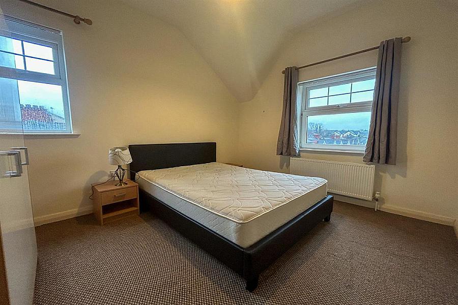 Apartment 3, 105 Ulsterville Avenue