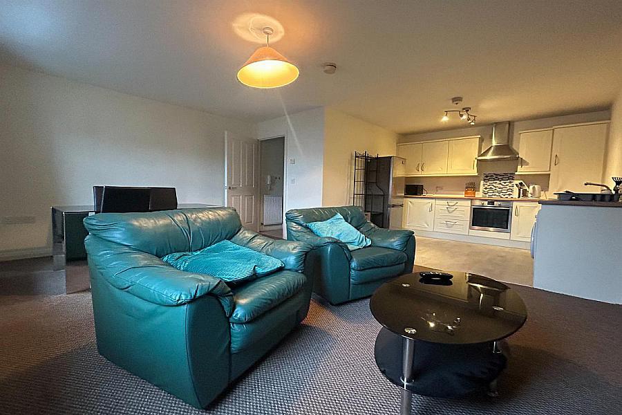 Apartment 3, 105 Ulsterville Avenue