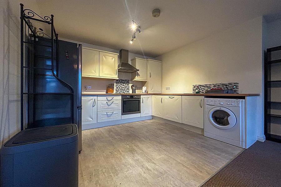 Apartment 3, 105 Ulsterville Avenue