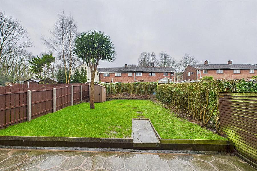 47 Clarawood Crescent