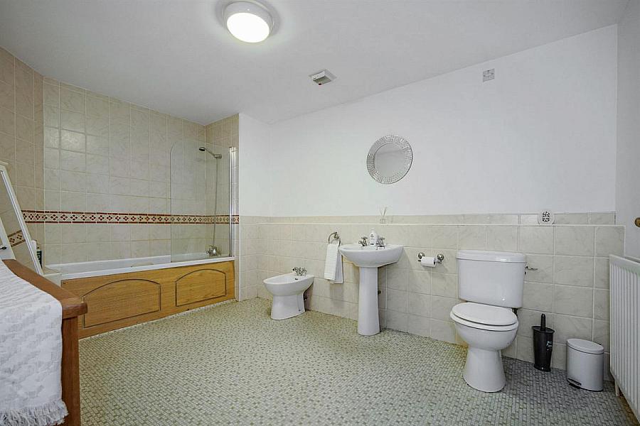 13 Danesfort Park South