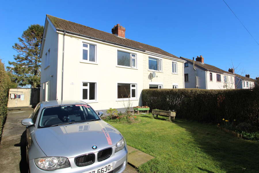 18 Downshire Park Central