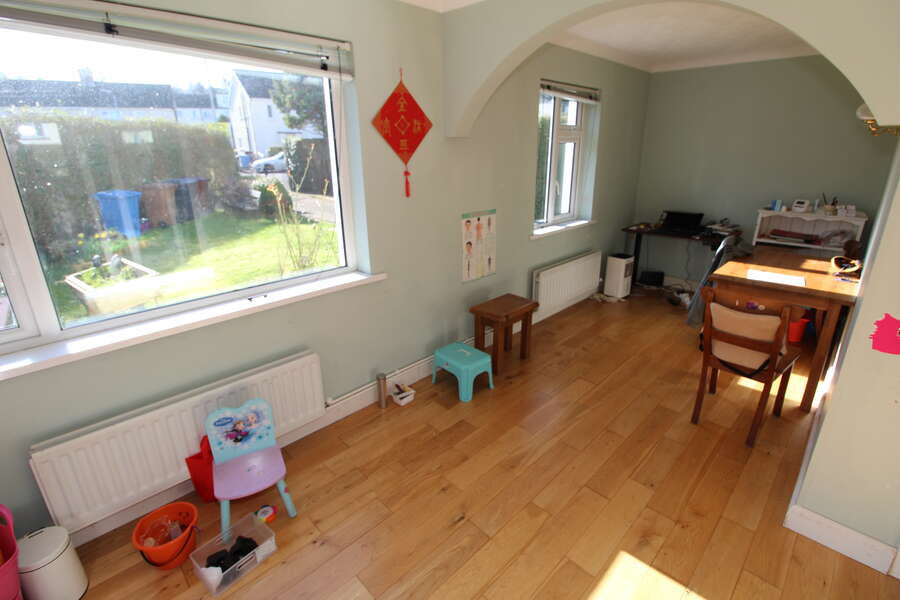 18 Downshire Park Central