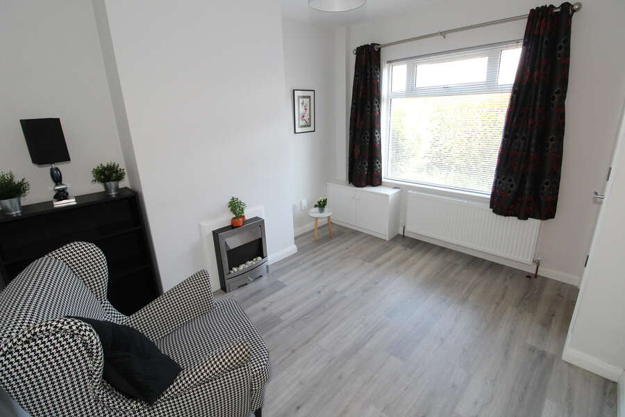 17 Dunraven Crescent