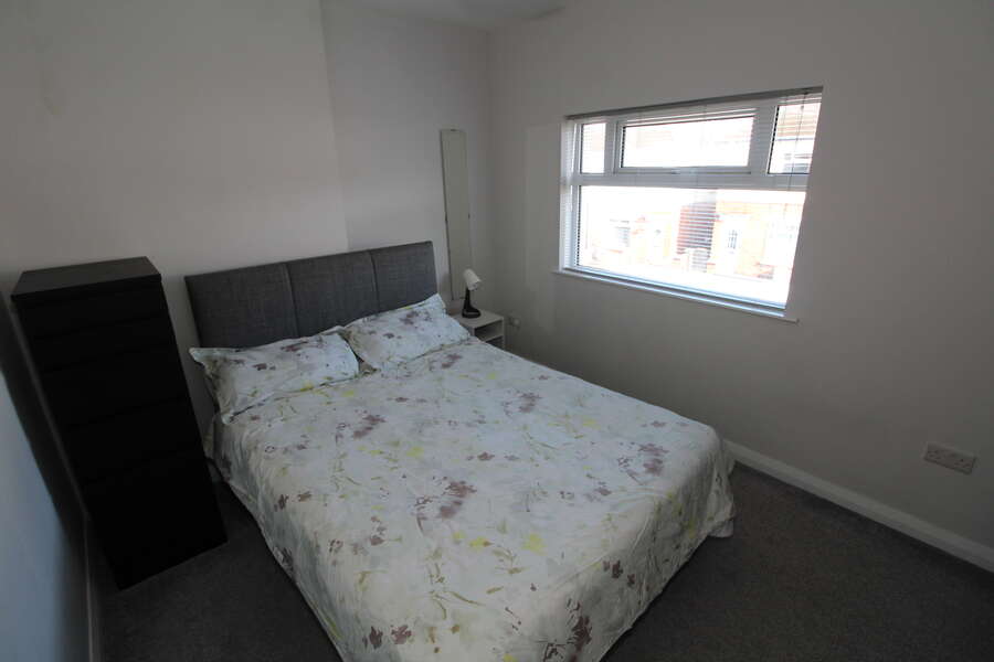 17 Dunraven Crescent