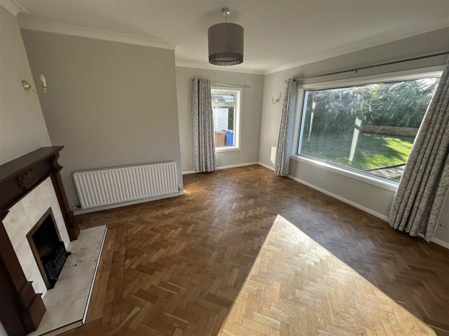 8 Cultra Avenue