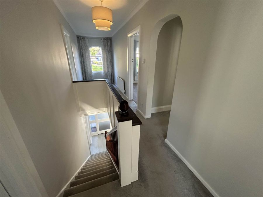 8 Cultra Avenue