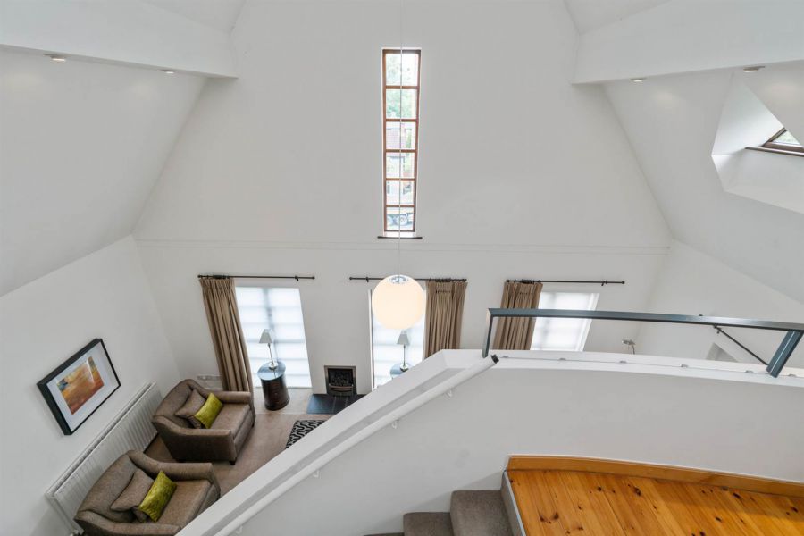 The Penthouse, 9 Altona Manor