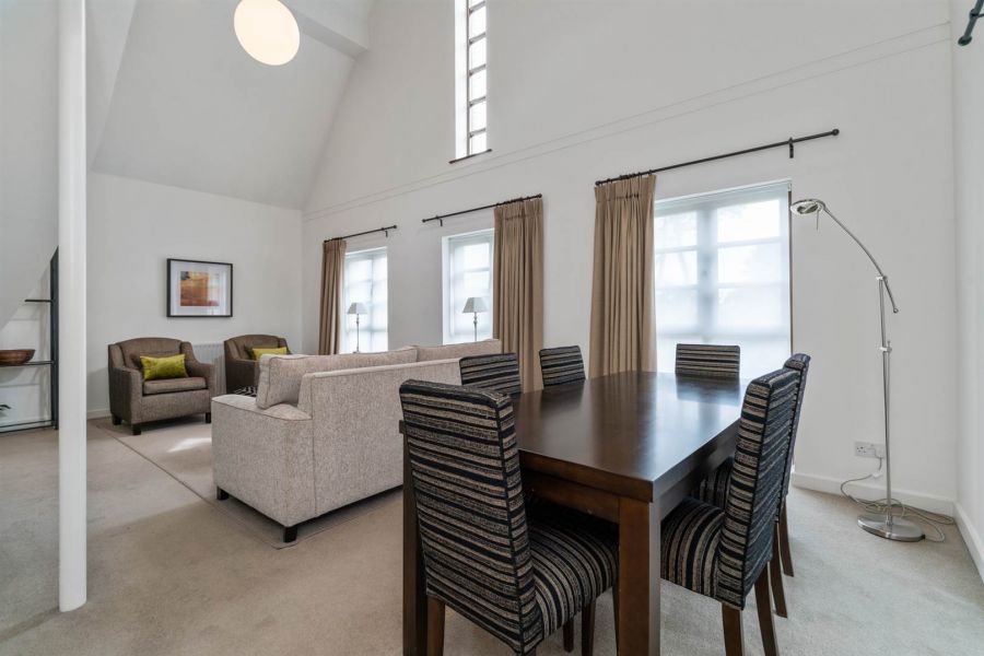 The Penthouse, 9 Altona Manor