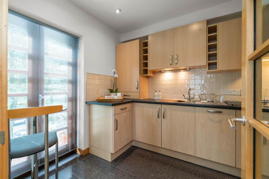 The Penthouse, 9 Altona Manor