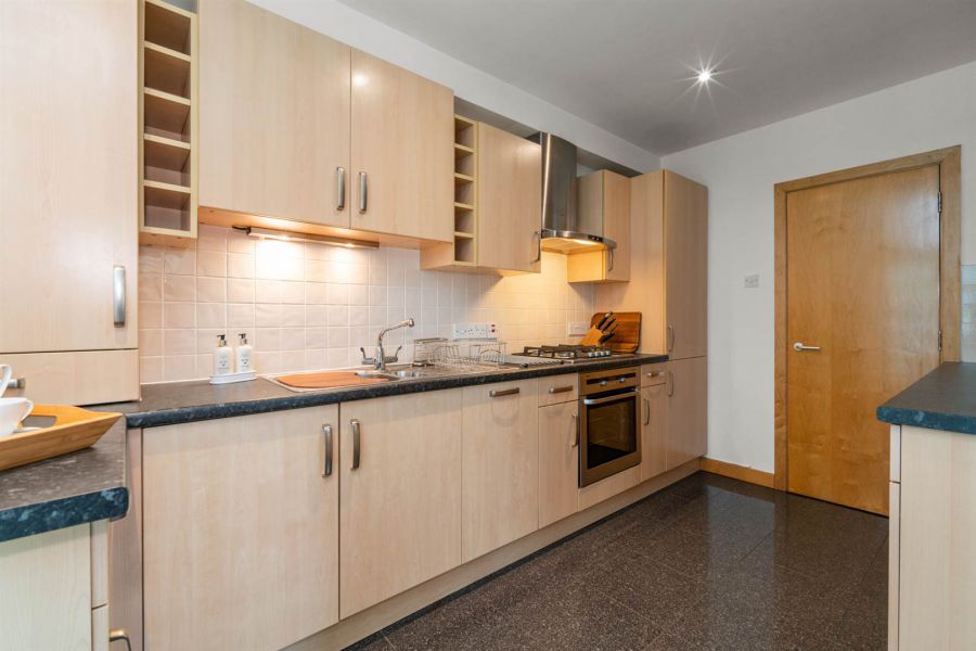 The Penthouse, 9 Altona Manor