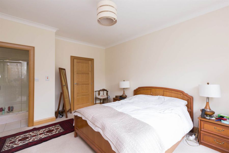 1 Larch Hill Avenue