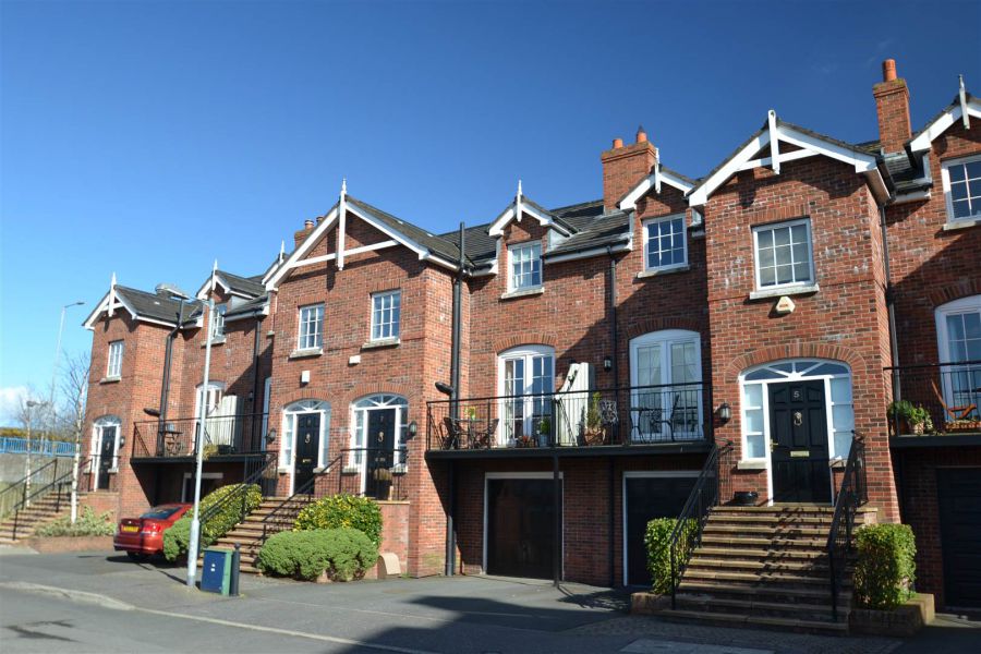 7 Priory Park, Off Bangor Road, Holywood, BT18 0LG