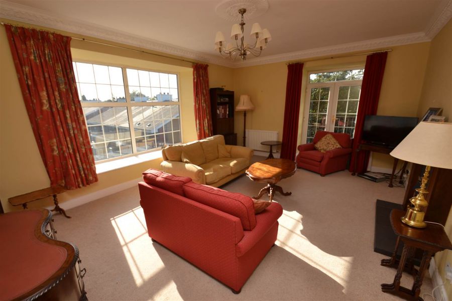 18 Thornhill Malone