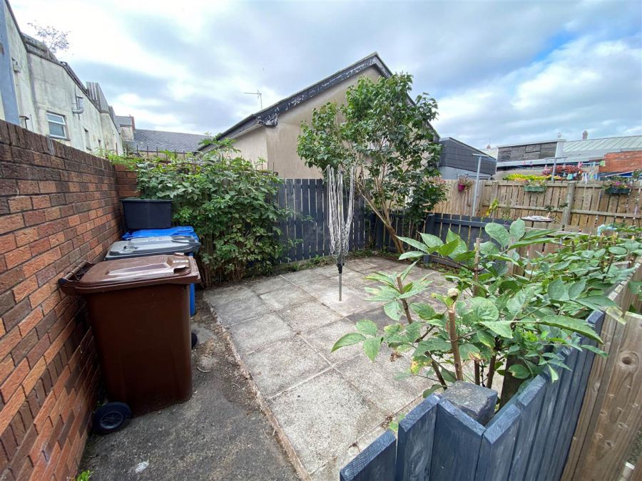 Apt6 Church View Mews