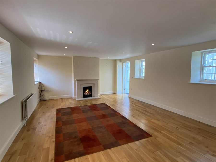 3 Manor Farm Court